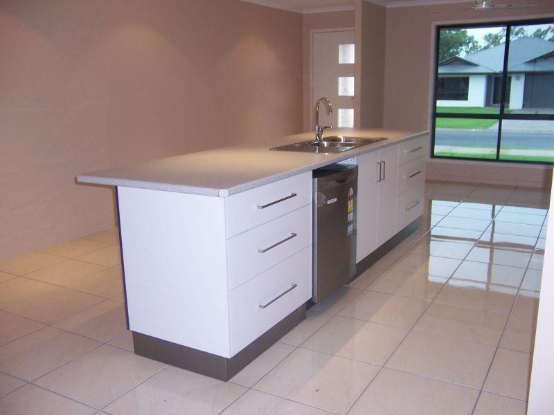 1/28 Saville Street, Emerald QLD 4720