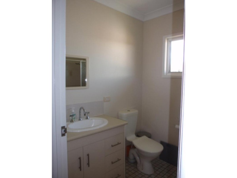 12/145 Egerton Street, Emerald QLD 4720
