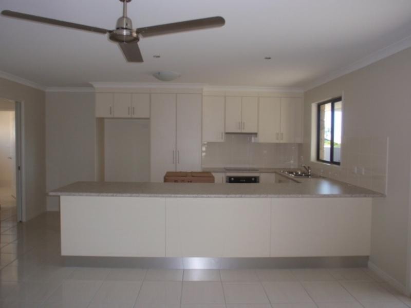4 Wright Street, Emerald QLD 4720