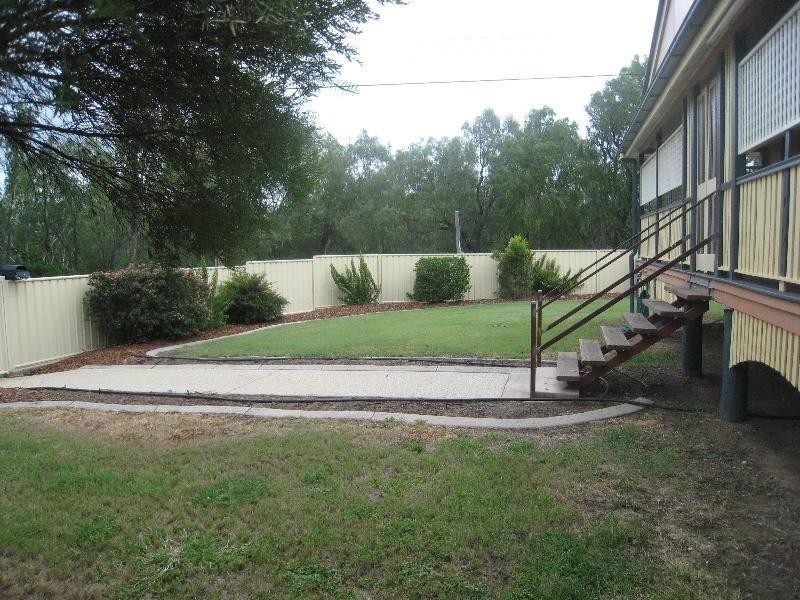 42 Riverview Street, Emerald QLD 4720