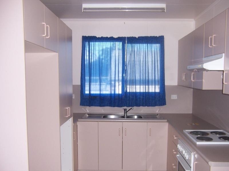 2 Mangrove Street, Blackwater QLD 4717