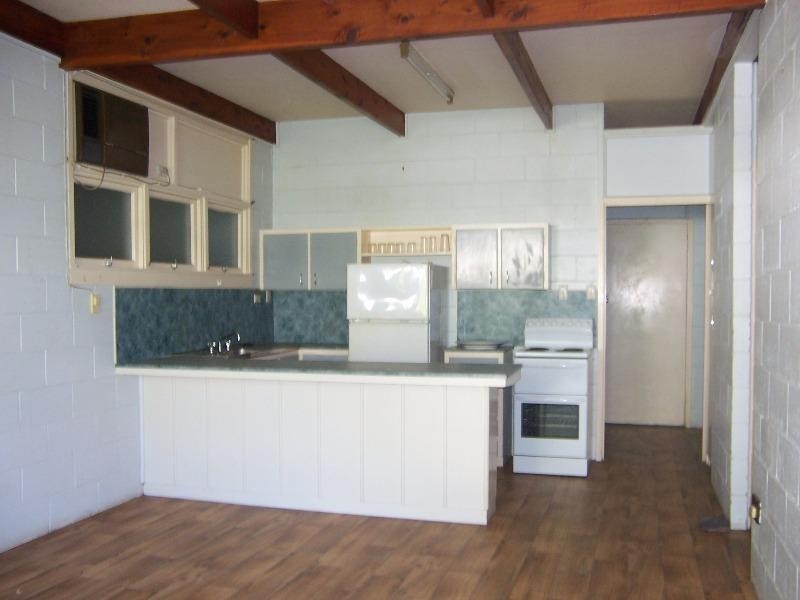 2/70 Church Lane, Emerald QLD 4720