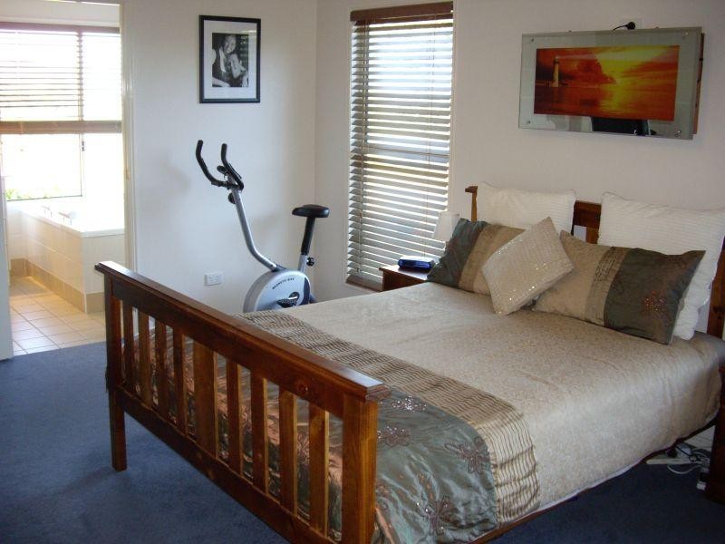 1 Woodrow Street, Kilcoy QLD 4515