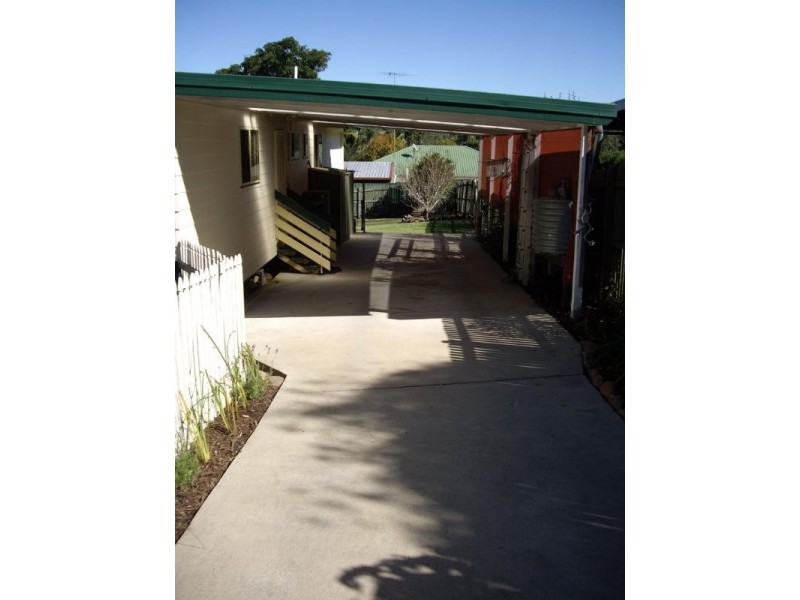 1 Woodrow Street, Kilcoy QLD 4515