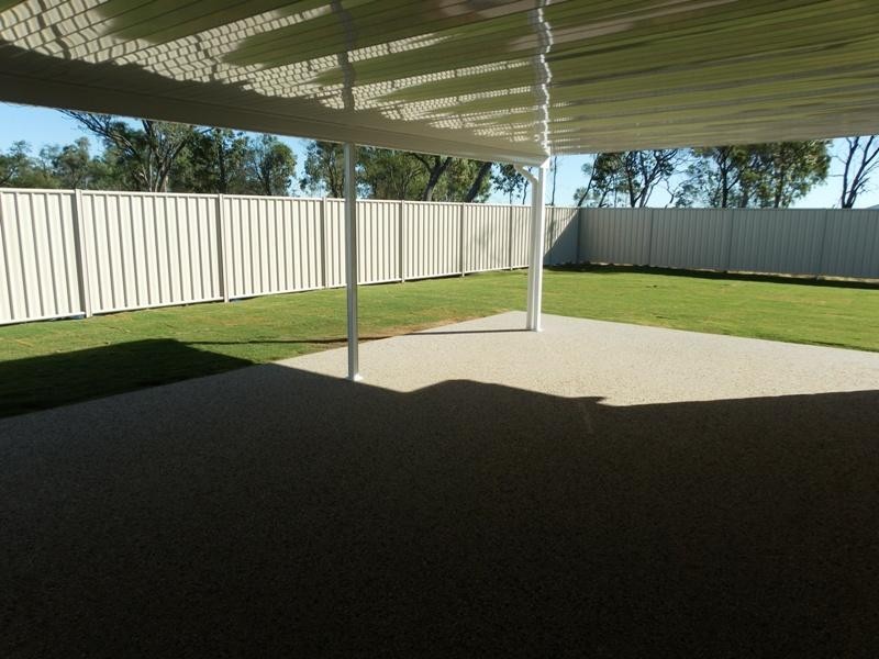 34 Wright Street, Emerald QLD 4720