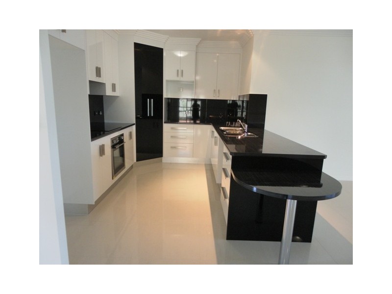 21 Saville Street, Emerald QLD 4720