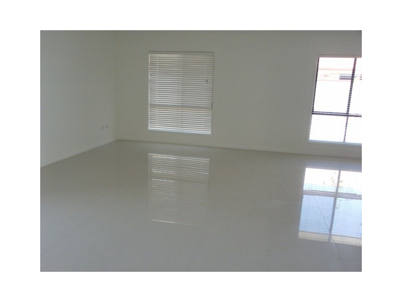 21 Saville Street, Emerald QLD 4720