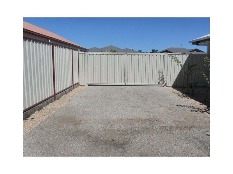 21 Saville Street, Emerald QLD 4720