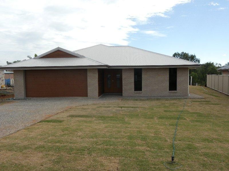 34 Berthun Street, Emerald QLD 4720