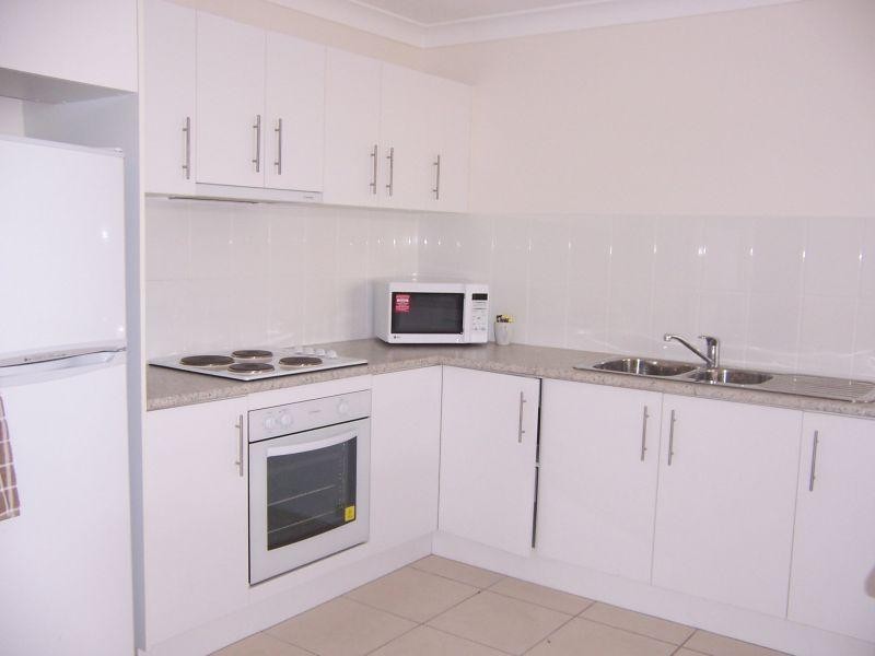 3/10 Guy Street, Emerald QLD 4720