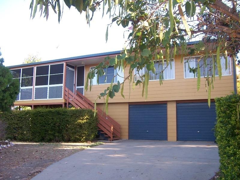 4 Colleen Avenue, Emerald QLD 4720