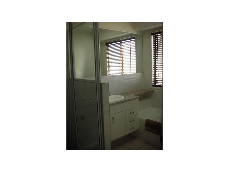 6 Talbot Street, Blackwater QLD 4717