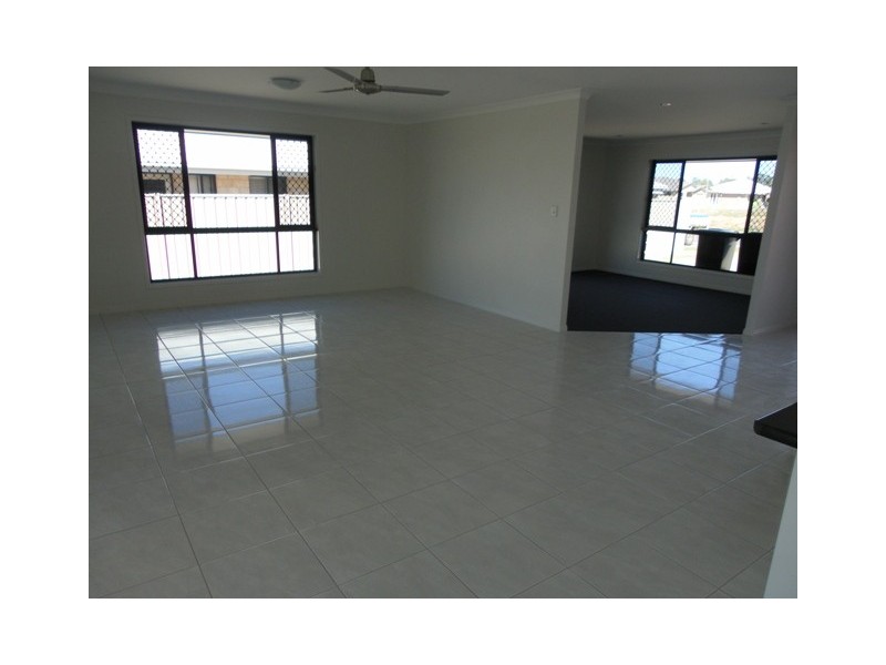 6 Wright Street, Emerald QLD 4720