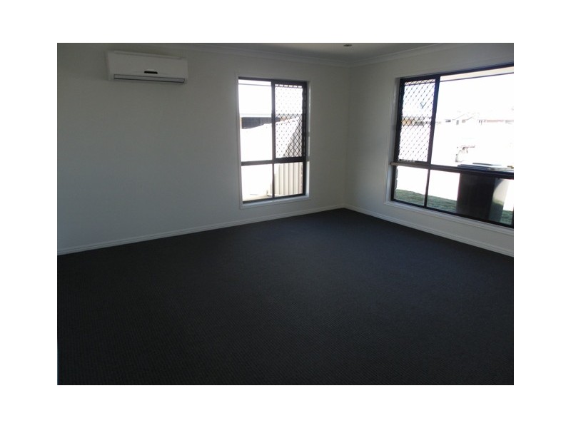 6 Wright Street, Emerald QLD 4720