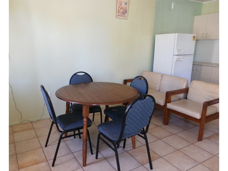 2/100 Ruby Street, Emerald QLD 4720