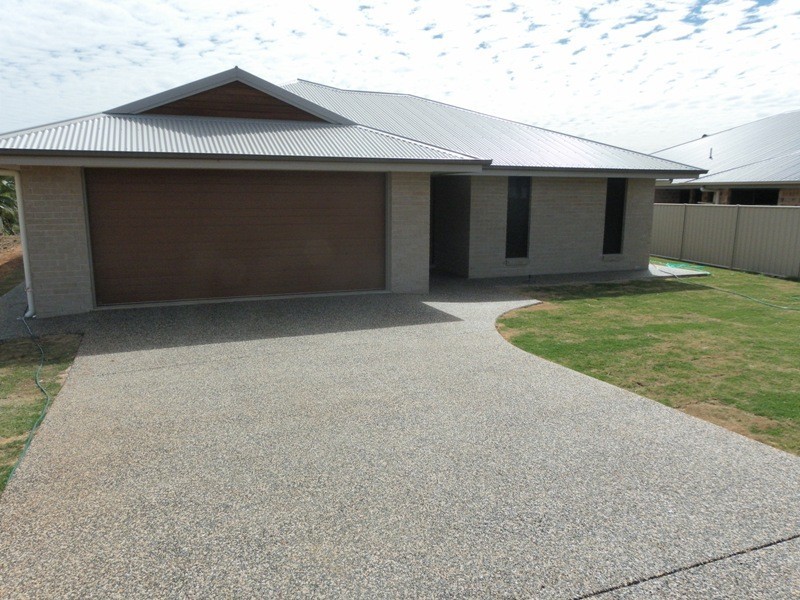 34 Berthun Drive, Emerald QLD 4720