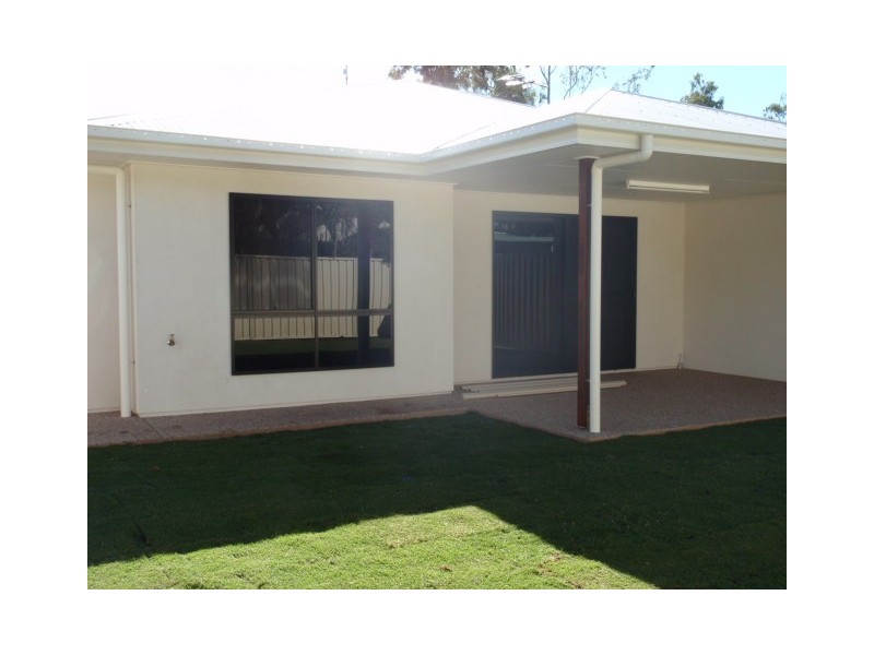 1/9 Paperbark Place, Emerald QLD 4720