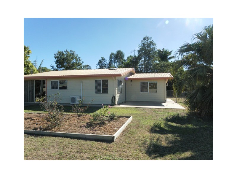 2 Bucholz Place, Emerald QLD 4720