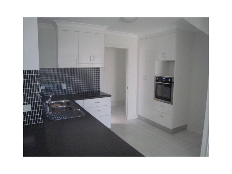 1/38 Long Street, Emerald QLD 4720