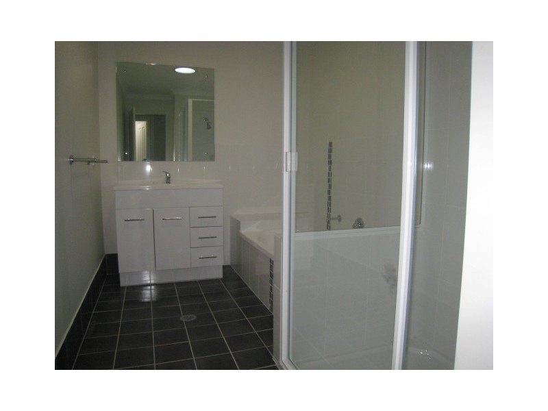 1/38 Long Street, Emerald QLD 4720