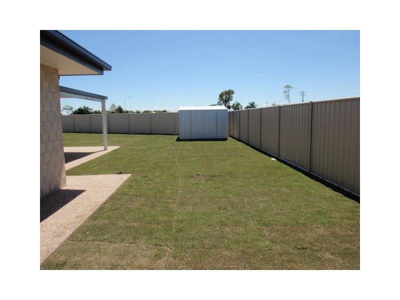 36 Long Street, Emerald QLD 4720