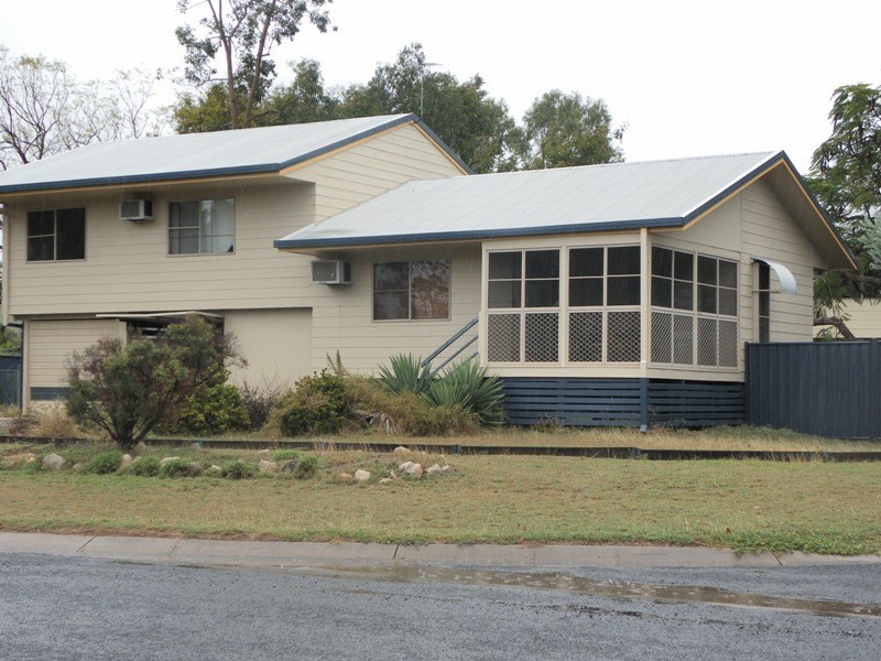 36 Campbell Street, Emerald QLD 4720