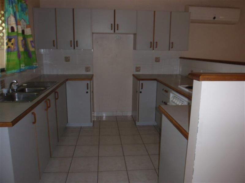 10 Julie Court, Emerald QLD 4720