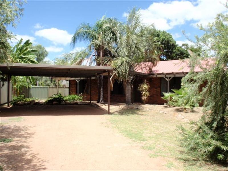 10 Julie Court, Emerald QLD 4720