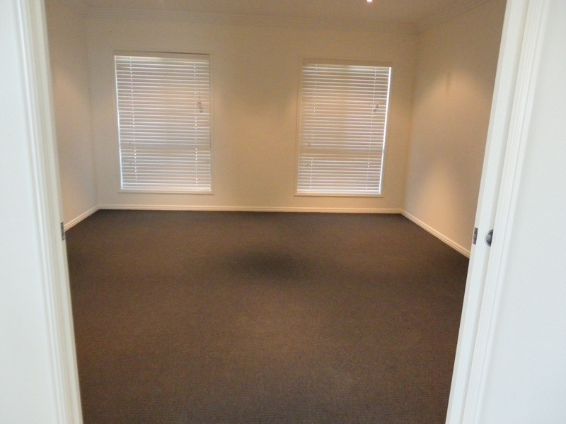 21 Saville Street, Emerald QLD 4720