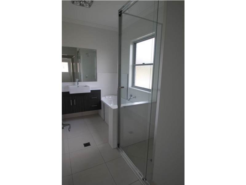 1 The Vybe, Emerald QLD 4720