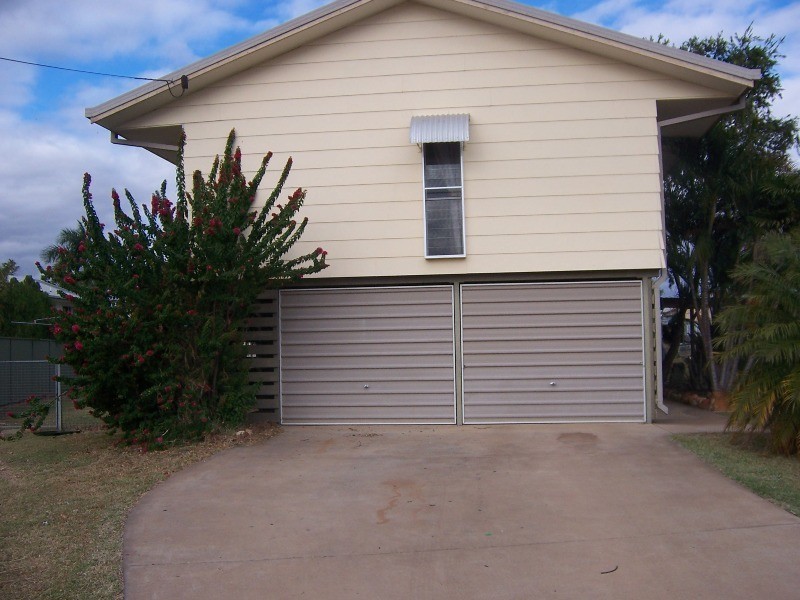 16 Roseanne Road, Emerald QLD 4720