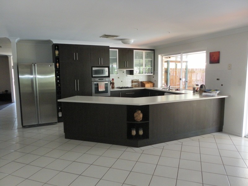 16 Jeppesen Drive, Emerald QLD 4720