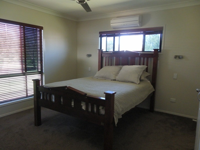 17 Gray Street, Emerald QLD 4720