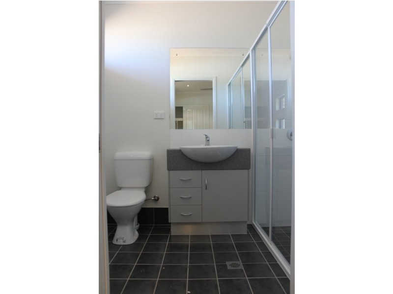 1/10 Chandon Court, Emerald QLD 4720