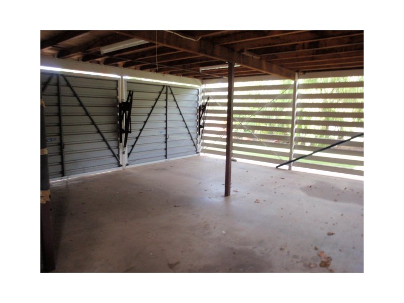 27 Colleen Avenue, Emerald QLD 4720