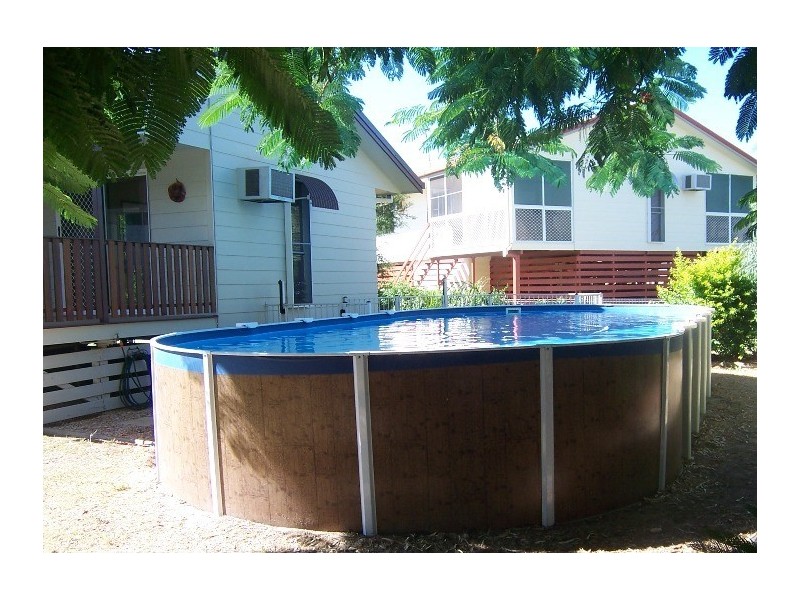 27 Colleen Avenue, Emerald QLD 4720