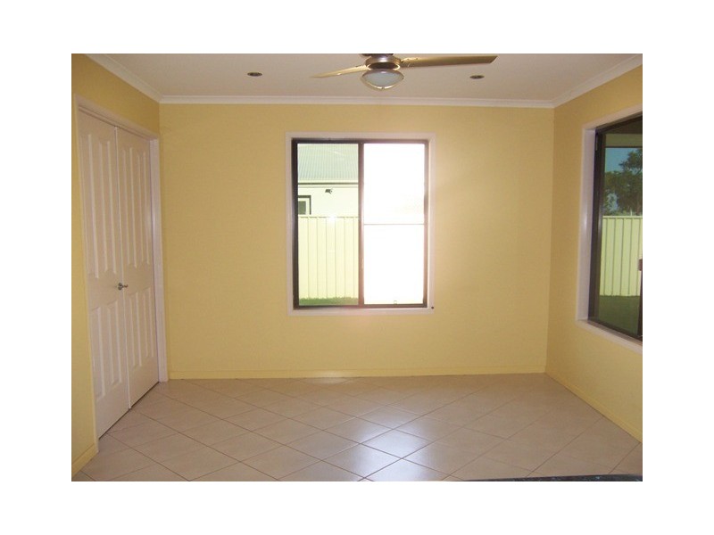 15 Carrington Place, Emerald QLD 4720