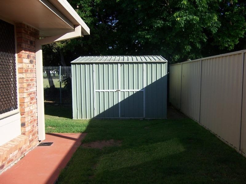 10 Peggy Court, Emerald QLD 4720