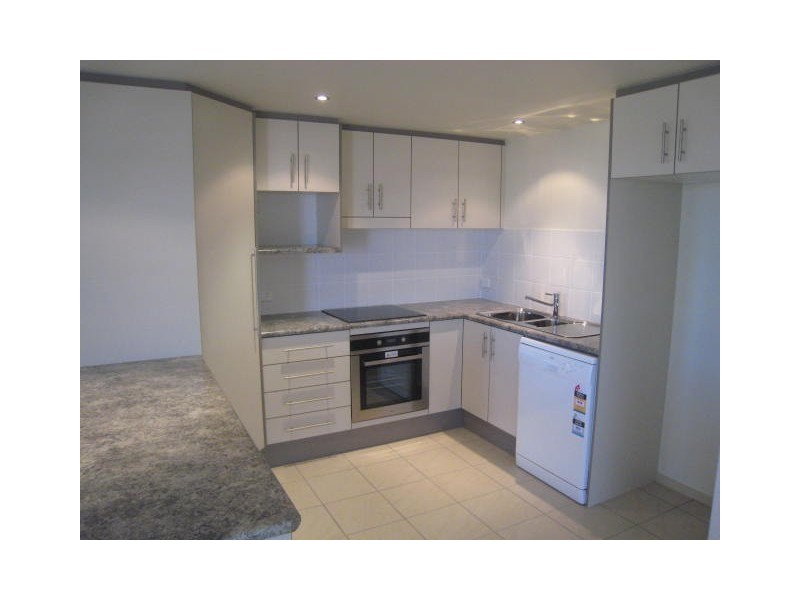 1/57 Jeppesen Drive, Emerald QLD 4720