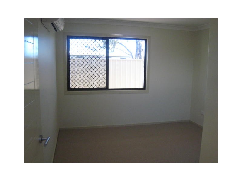 1/57 Jeppesen Drive, Emerald QLD 4720