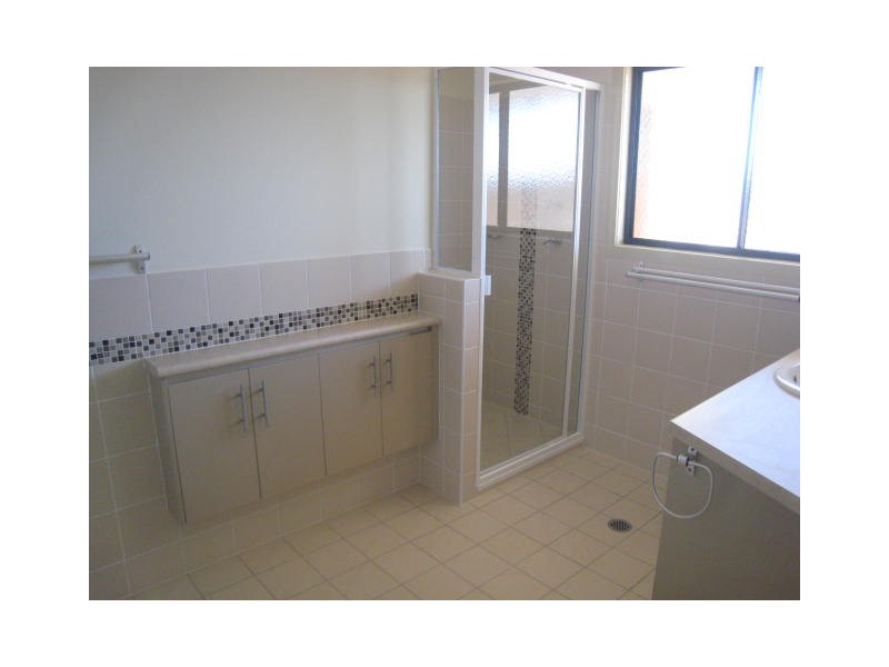 1/57 Jeppesen Drive, Emerald QLD 4720