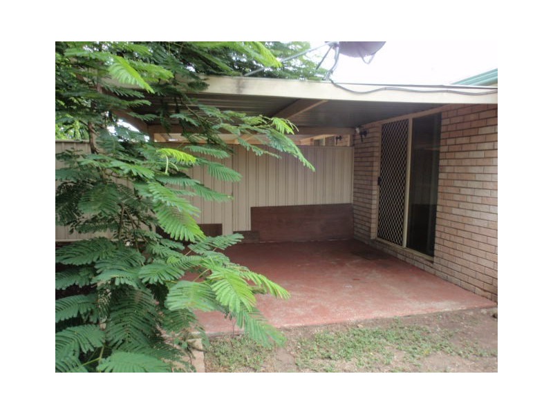 1/12 Kookaburra Court, Emerald QLD 4720