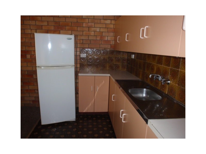 3/38 Baker Street, Emerald QLD 4720