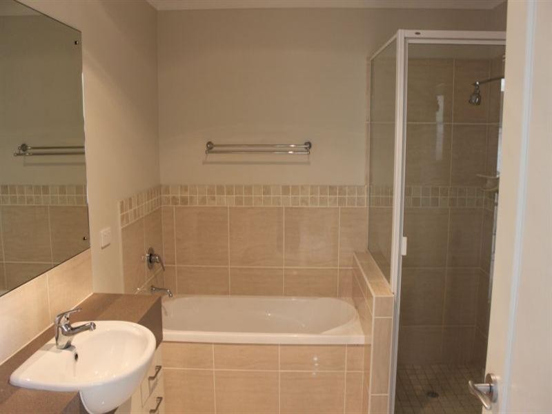 10/16 Riverview Street, Emerald QLD 4720