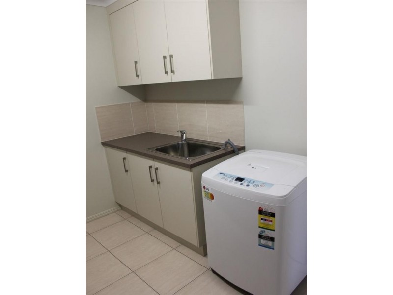 10/16 Riverview Street, Emerald QLD 4720