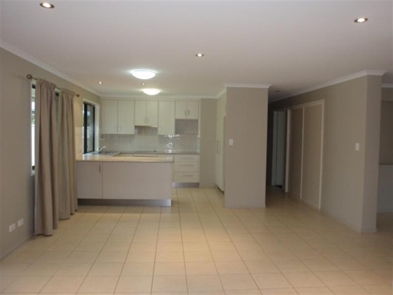 27 Haswell Street, Emerald QLD 4720