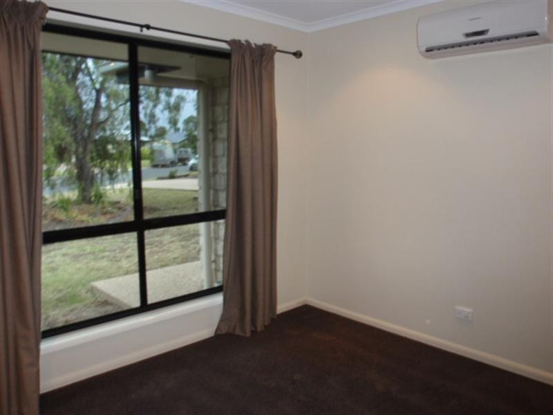 27 Haswell Street, Emerald QLD 4720