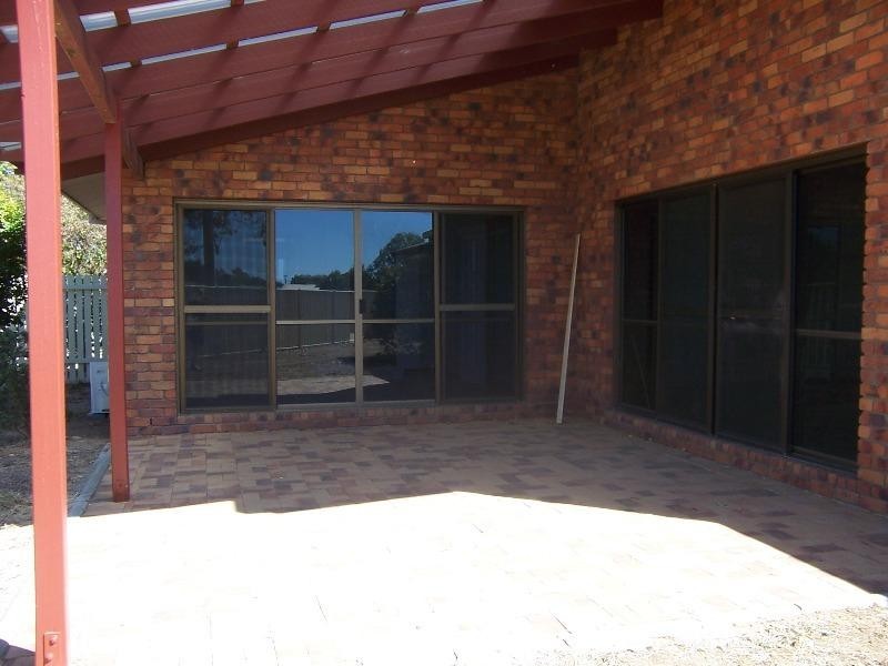 44-52 Long Street, Emerald QLD 4720