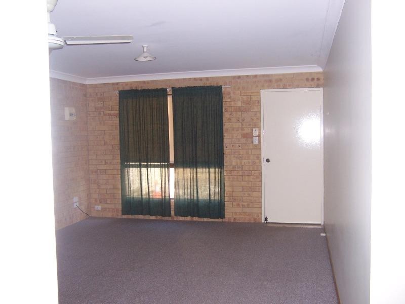 1/41 Baker Street, Emerald QLD 4720