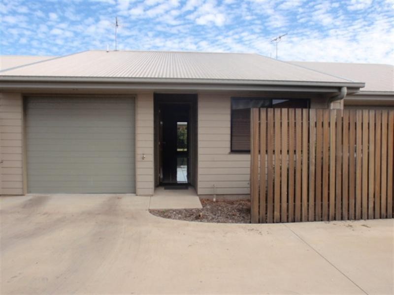 9/16 Riverview Street, Emerald QLD 4720